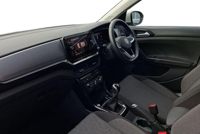 Volkswagen T-Cross Photo 2