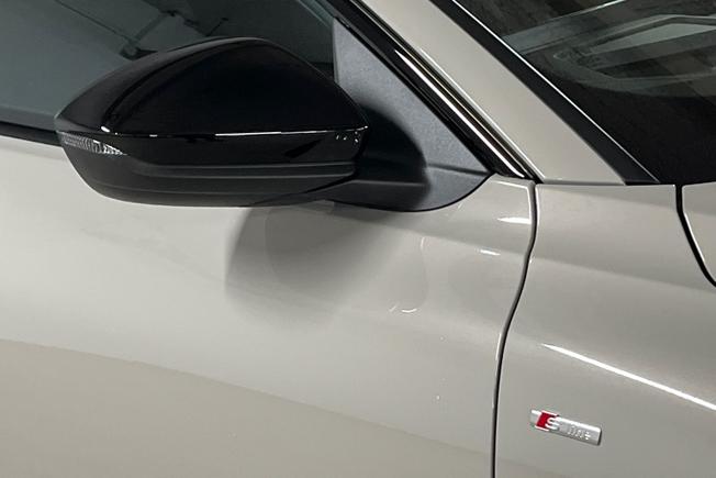 AUDI  A6 Photo 20