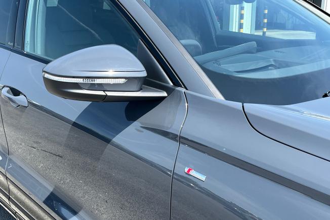 AUDI Q6 E-Tron Photo 20