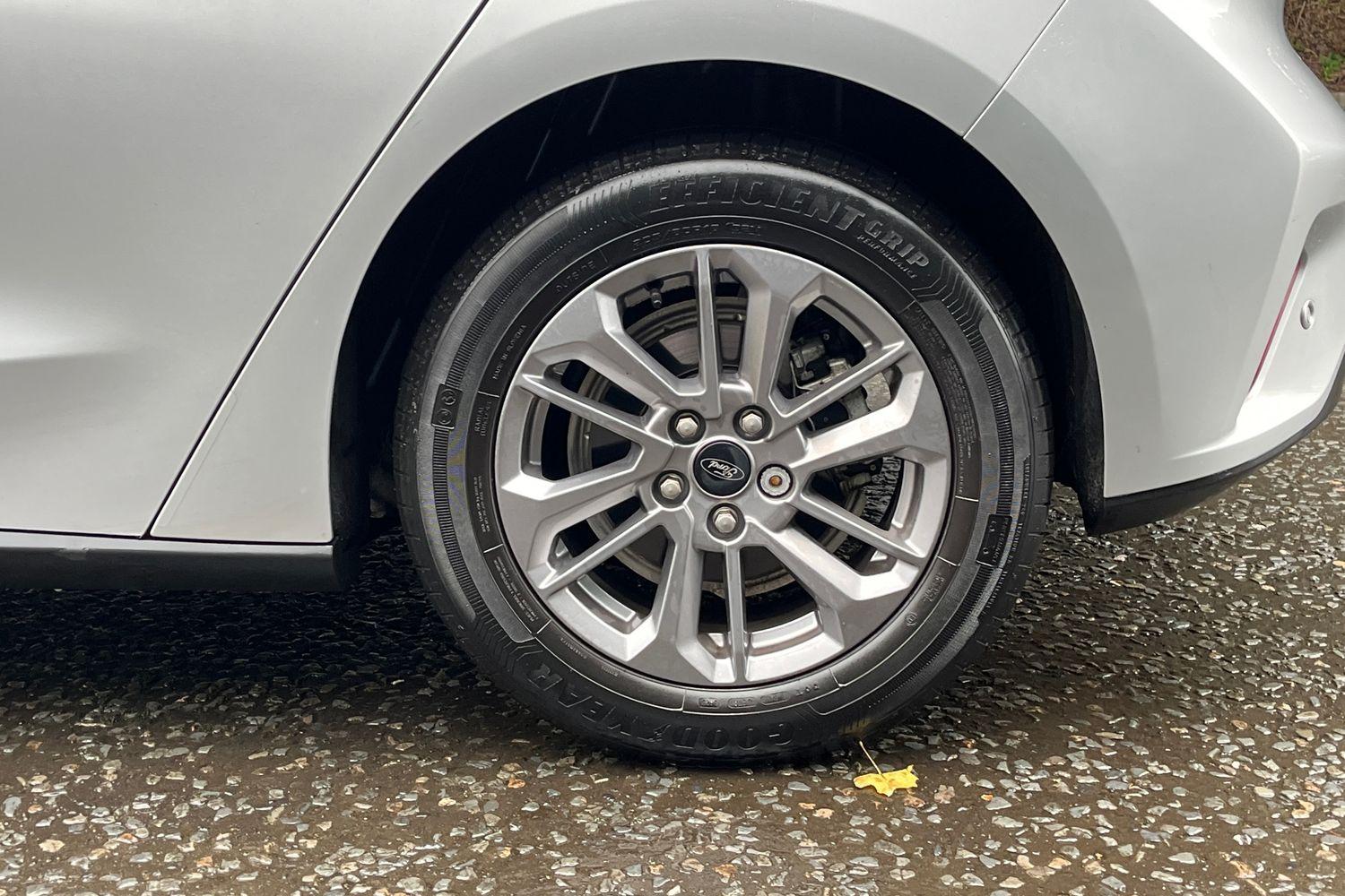 Ford Focus Photo 7