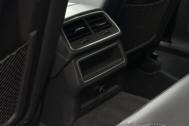 Audi A6 Avant Photo 25