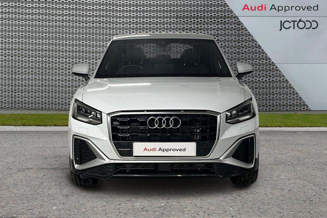 AUDI Q2 Photo 8