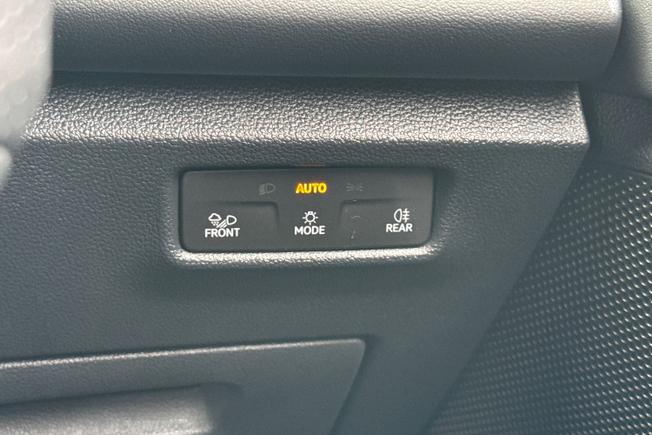 VOLKSWAGEN Tiguan Photo 38