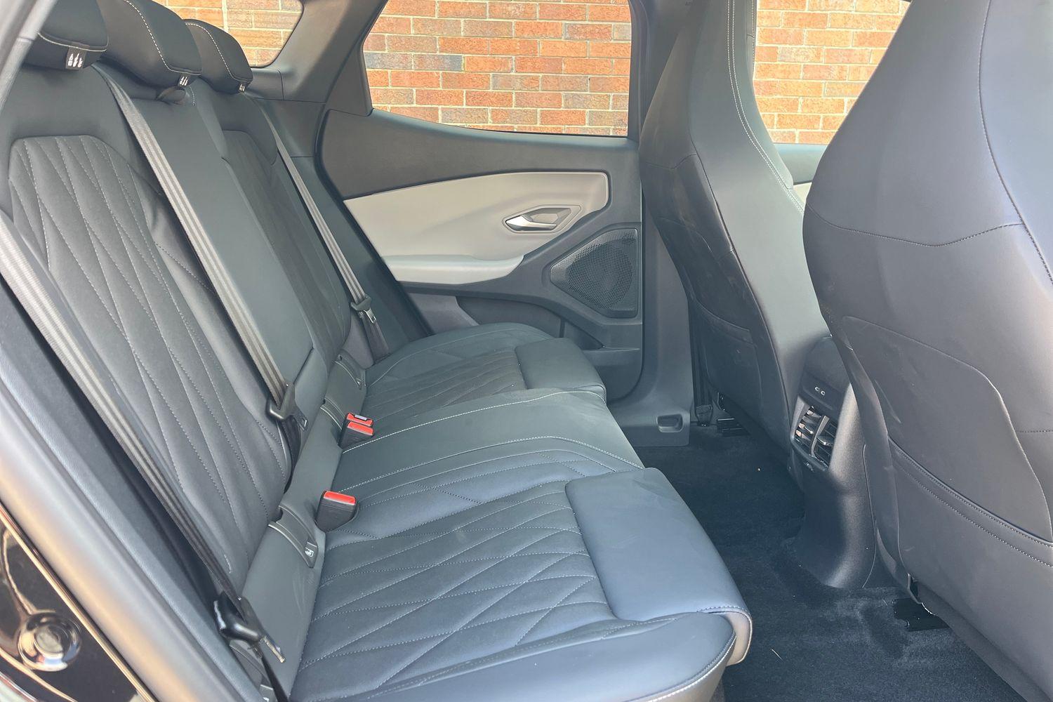 Ford Explorer Photo 27