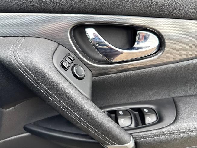 NISSAN Qashqai Photo 29