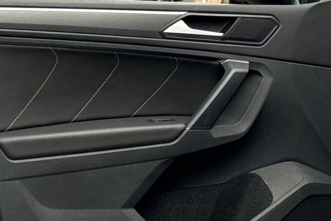 VOLKSWAGEN Tiguan Photo 47
