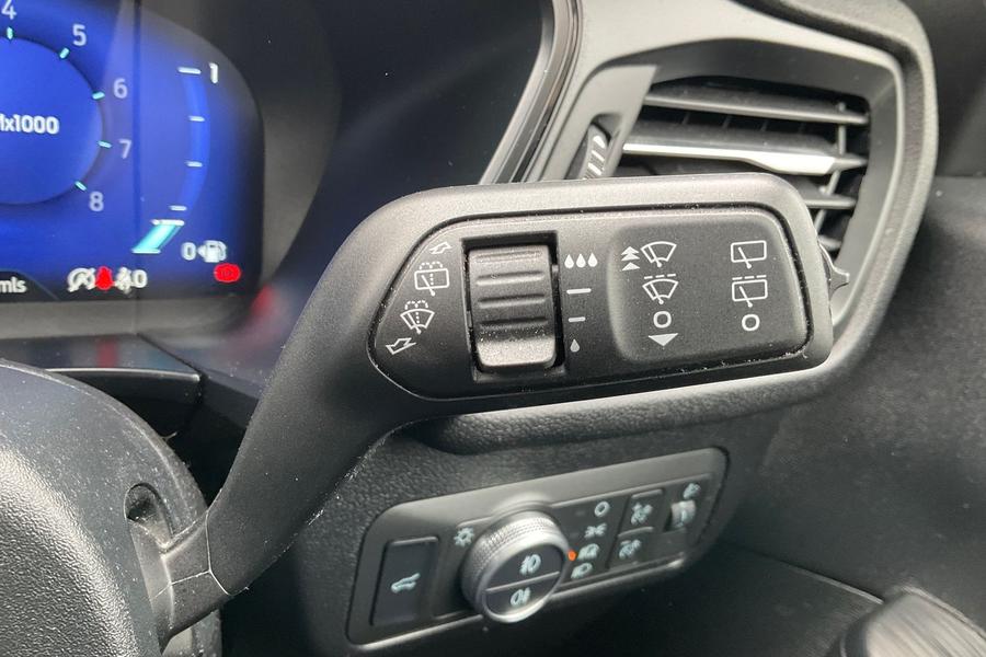 Ford KUGA Photo autoimg-9a17e117061e024d7a4f73ee1a56b79d7de9b5fb.jpg