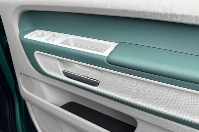 VOLKSWAGEN Id. Buzz Photo 28