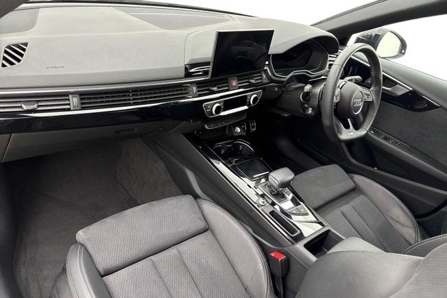 AUDI A4 Photo 2