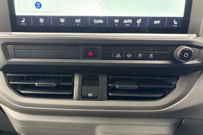VOLKSWAGEN E-Transporter Photo 22