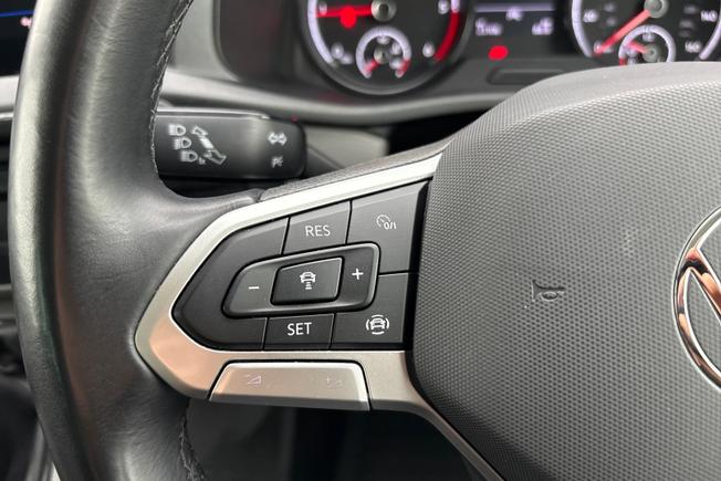 VOLKSWAGEN Transporter Photo 16