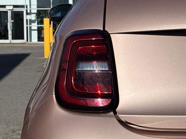 FIAT 500e Photo 39