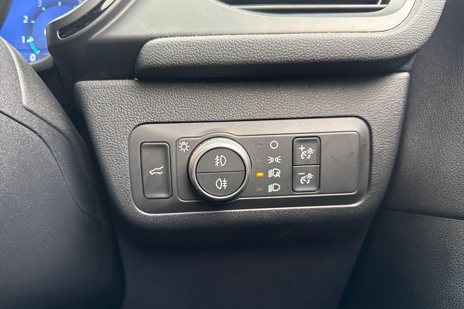 Ford KUGA Photo 39