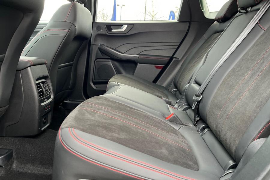 Ford KUGA Photo autoimg-9a215089ea7f022ae873007cc17d2ea2360b10ad.jpg