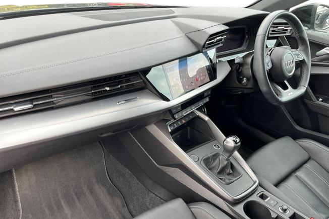 AUDI A3 Photo 2