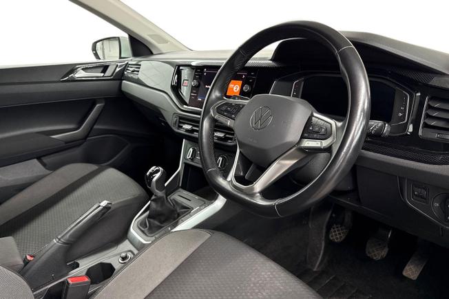 VOLKSWAGEN Polo Photo 6