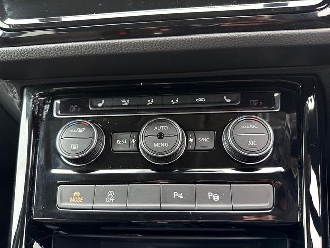 VOLKSWAGEN Touran Photo 34