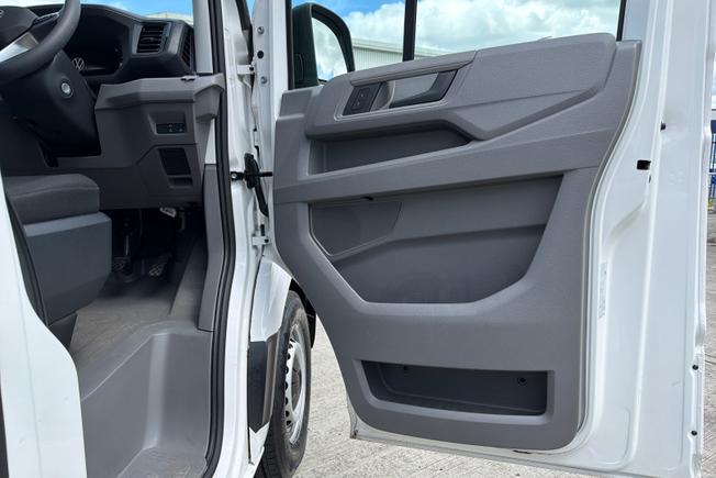 VOLKSWAGEN Crafter Photo 34