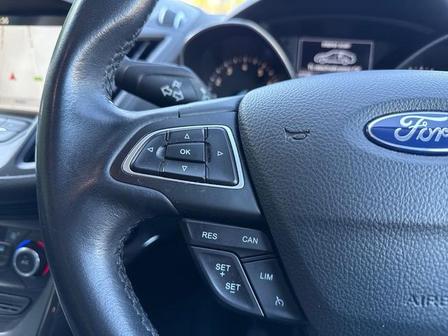 FORD Kuga Photo 16