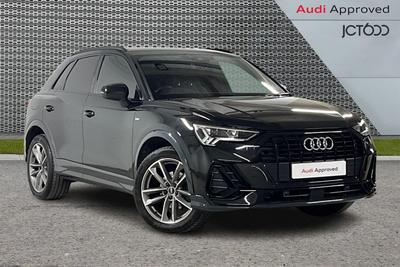 2022 Audi Q3 1.5 TFSI CoD 35 Black Edition SUV 5dr Petrol S Tronic Euro 6 (s/s) (150 ps) at JCT600