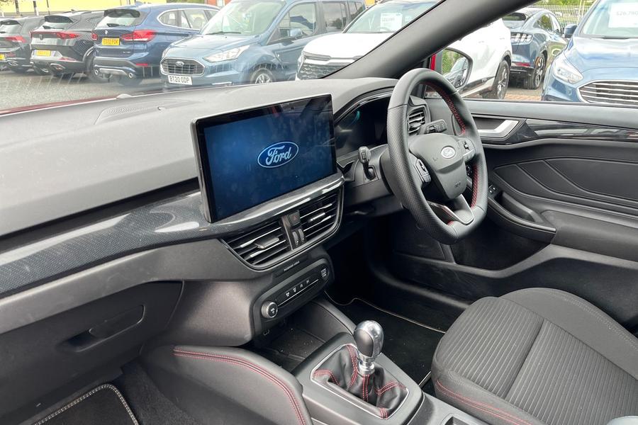 Ford Focus Photo autoimg-9a354dda8e22c595a1b8b727f8f8c23bdd9eb0d5.jpg