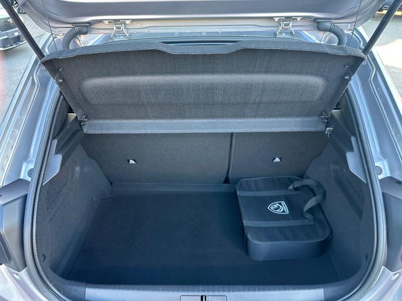 Used Peugeot E-208 FV72RVY 18