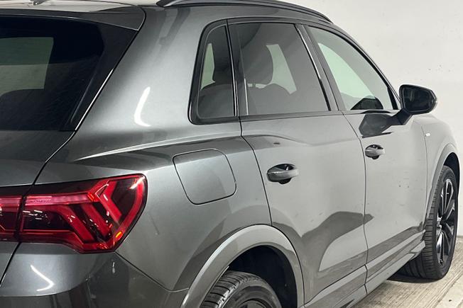 AUDI Q3 Photo 28