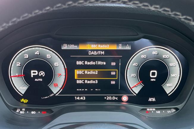 AUDI Q2 Photo 15