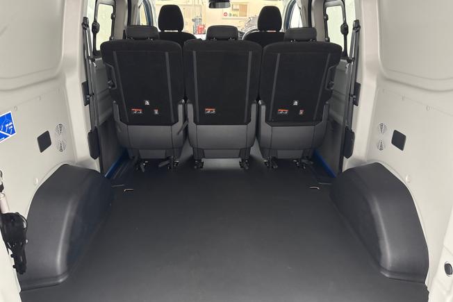 VOLKSWAGEN Transporter Photo 12