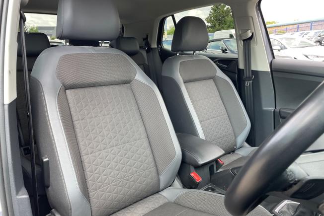 VOLKSWAGEN T-Cross Photo 27