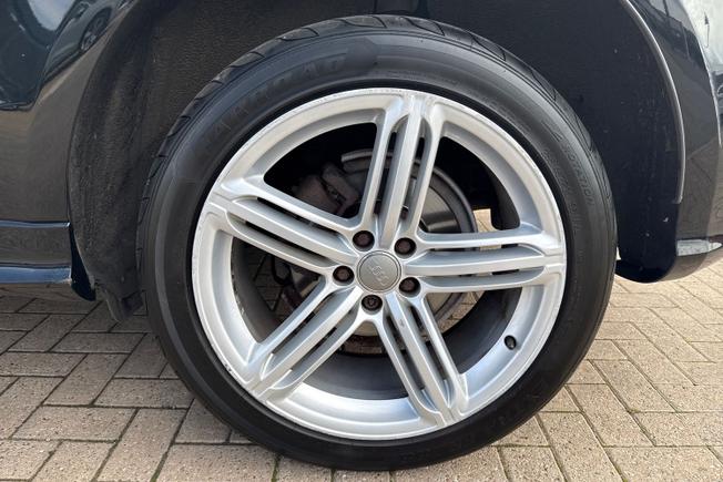 AUDI Q5 Photo 31