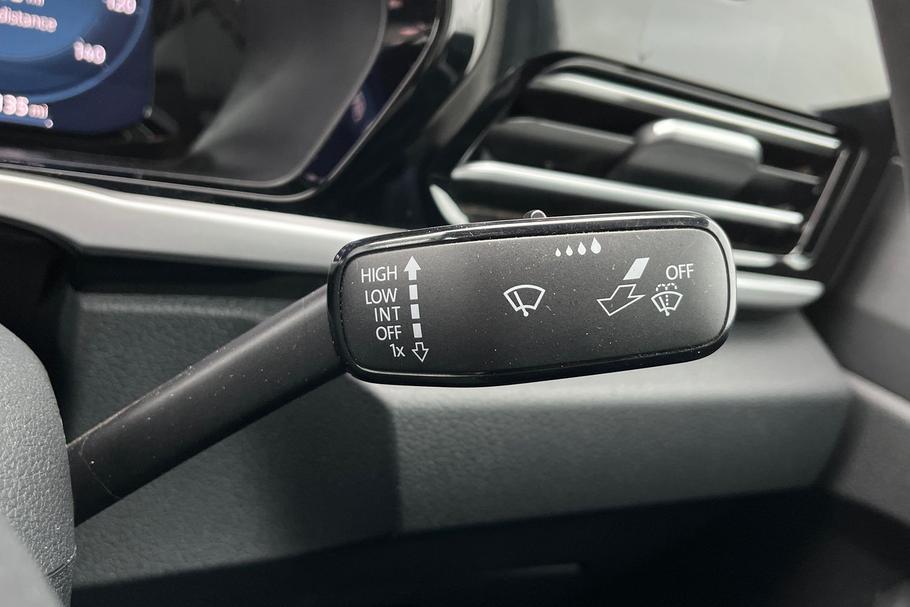 Used FORD TRANSIT CONNECT WV75YMD 29