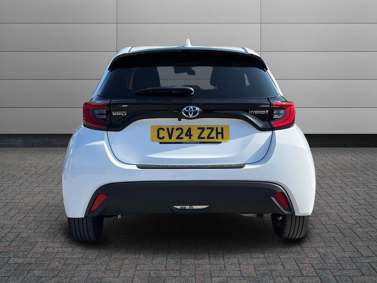 Toyota Yaris Photo 6