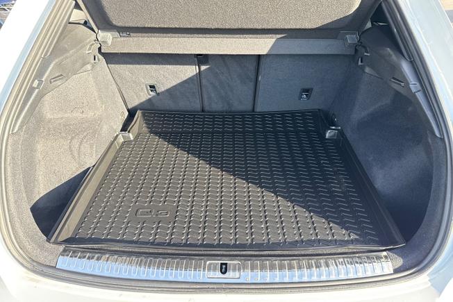 AUDI Q3 Photo 12