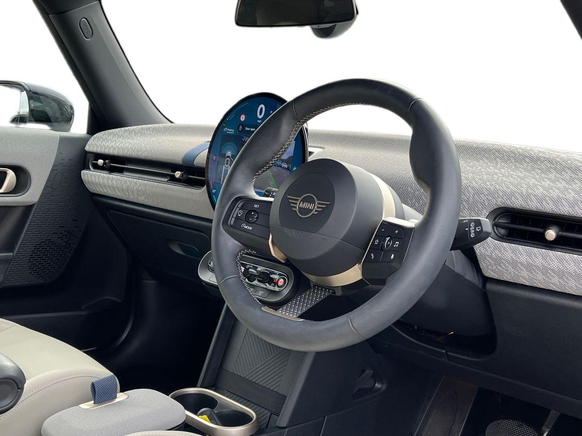 MINI Cooper Photo 19