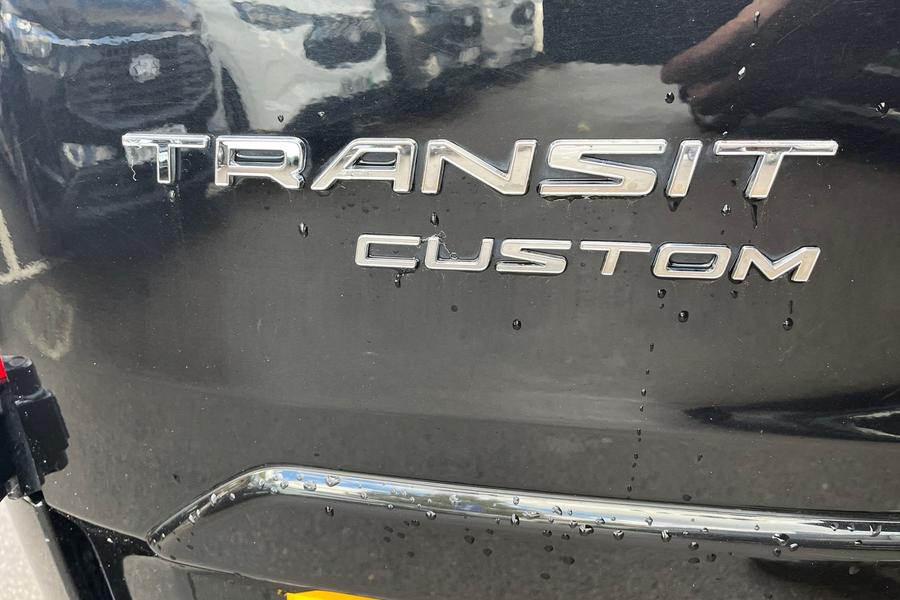 Ford TRANSIT CUSTOM Photo autoimg-9a49c17e105dd39997e61b949b558325076636df.jpg
