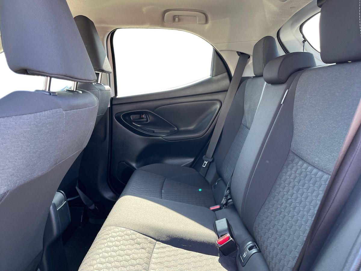 Toyota Yaris Photo 3