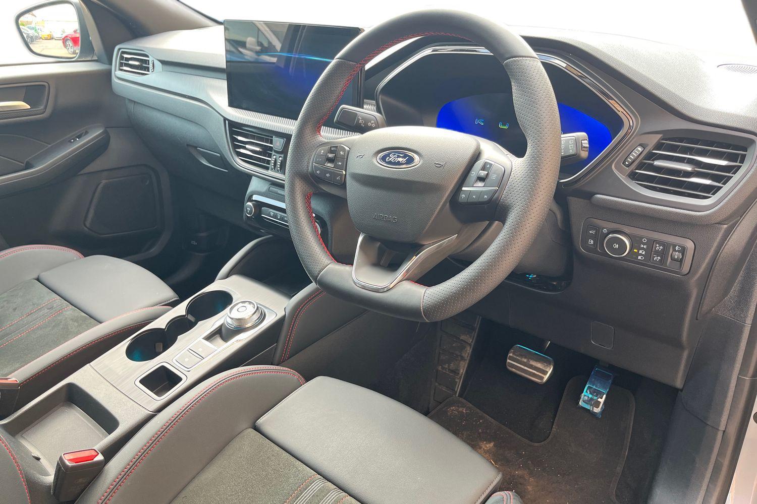 Ford KUGA Photo 8