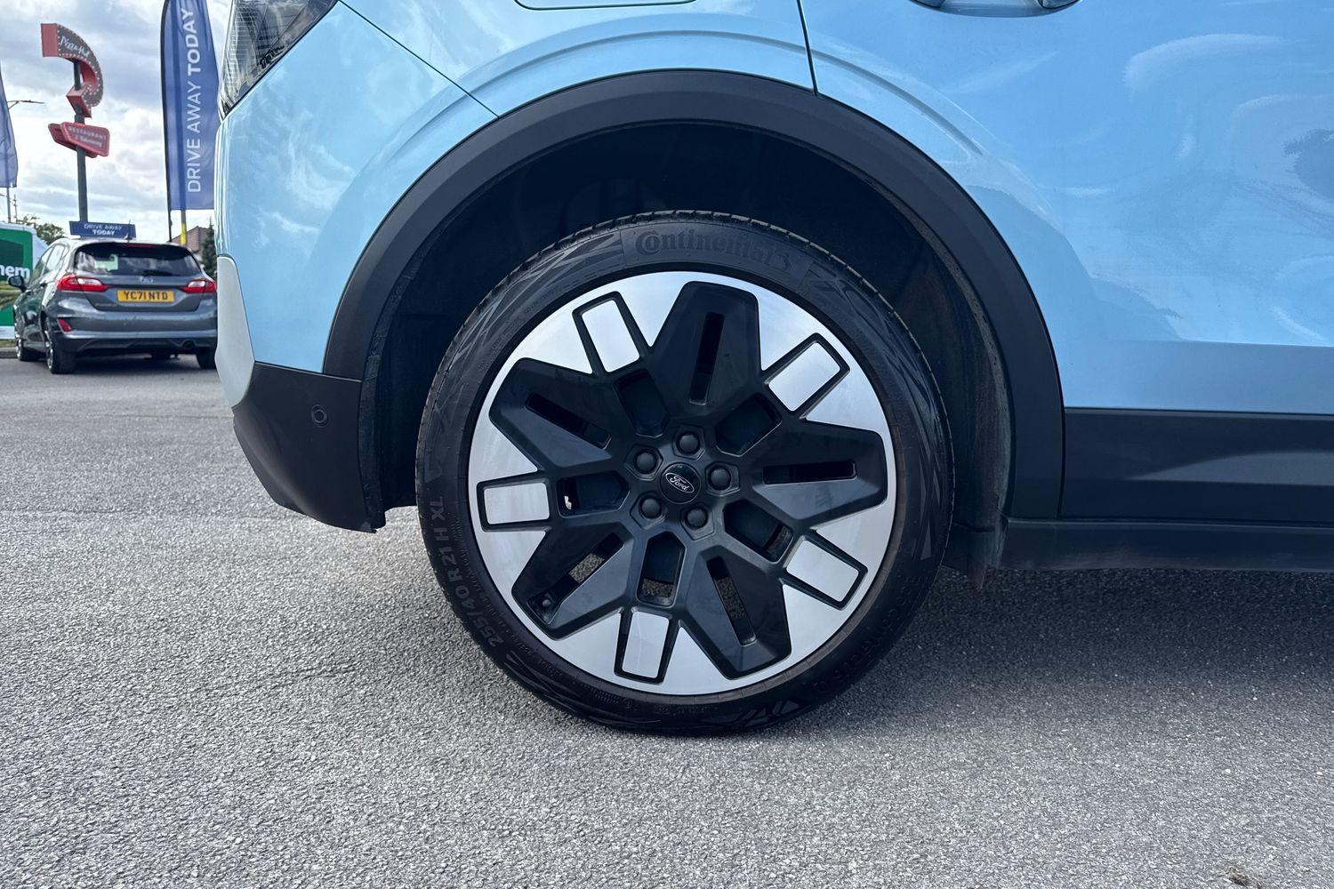 Ford EXPLORER Photo 7