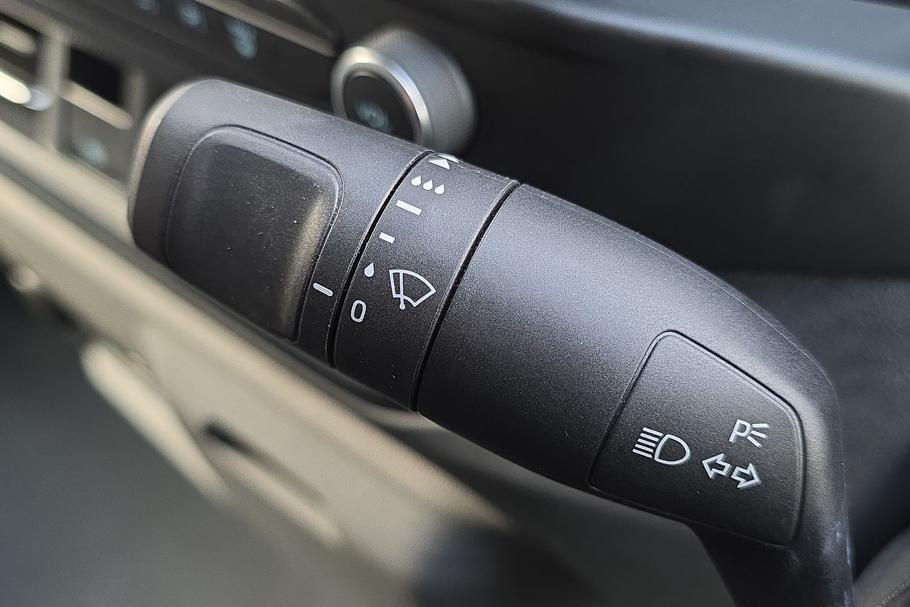 Used Ford E-TRANSIT CUSTOM AF75WWB 34