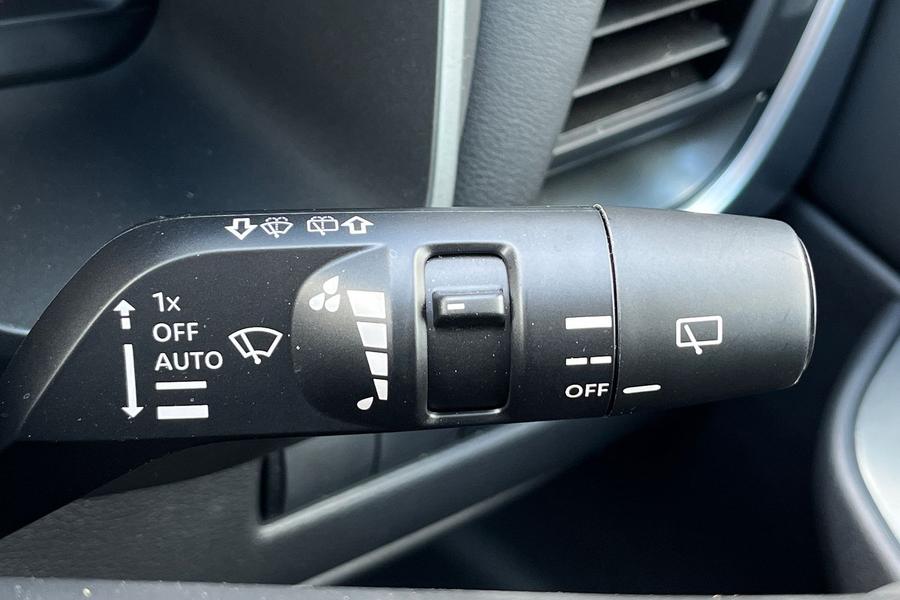 Nissan Qashqai Photo autoimg-9a50e551c9e5ac19016b9d84008917e0876b2b83.jpg