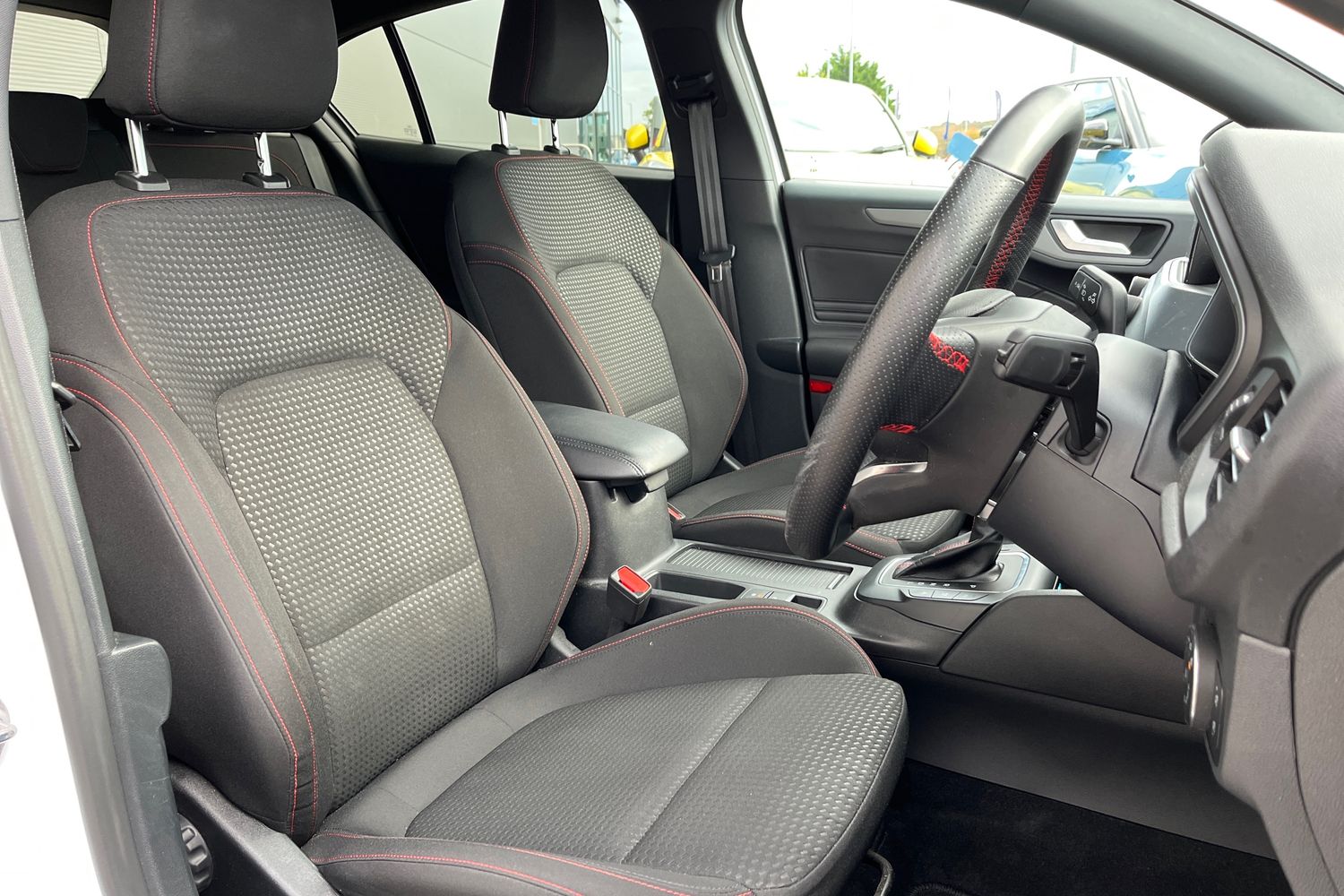Ford FOCUS Photo 16