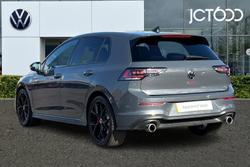 VOLKSWAGEN Golf Photo 3