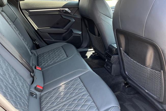 AUDI S3 Photo 44