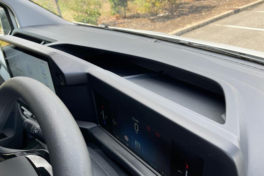 Ford E-TRANSIT CUSTOM Photo autoimg-9a5ab1819fa75bd45a7d223d3bef434290ffa918.jpg