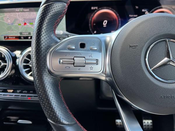 Mercedes-Benz EQA Photo autoimg-9a638ce4e77ca47f1095710ee3b0ea64dddf8584.jpg