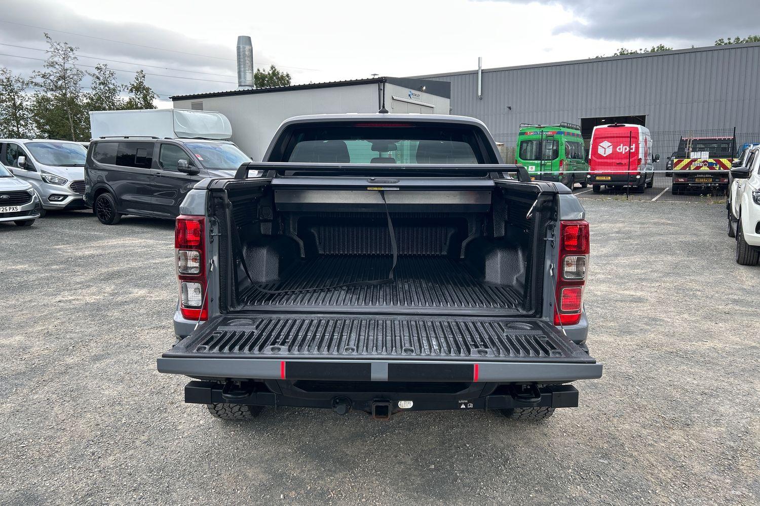 Ford RANGER Photo 6