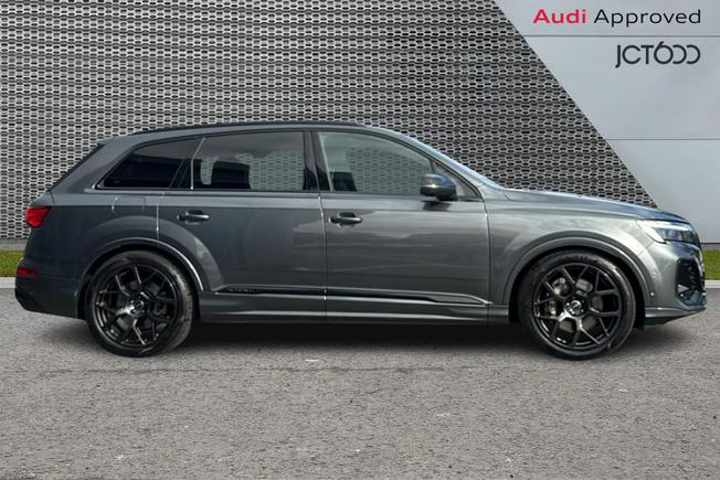 AUDI Q7 Photo 4