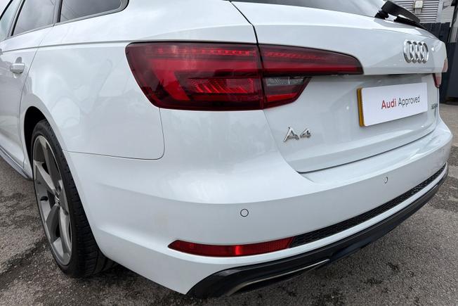AUDI A4 Avant Photo 31