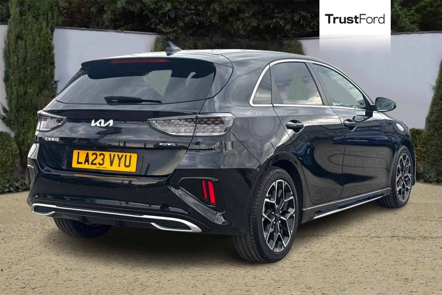 Kia CEED Photo 3